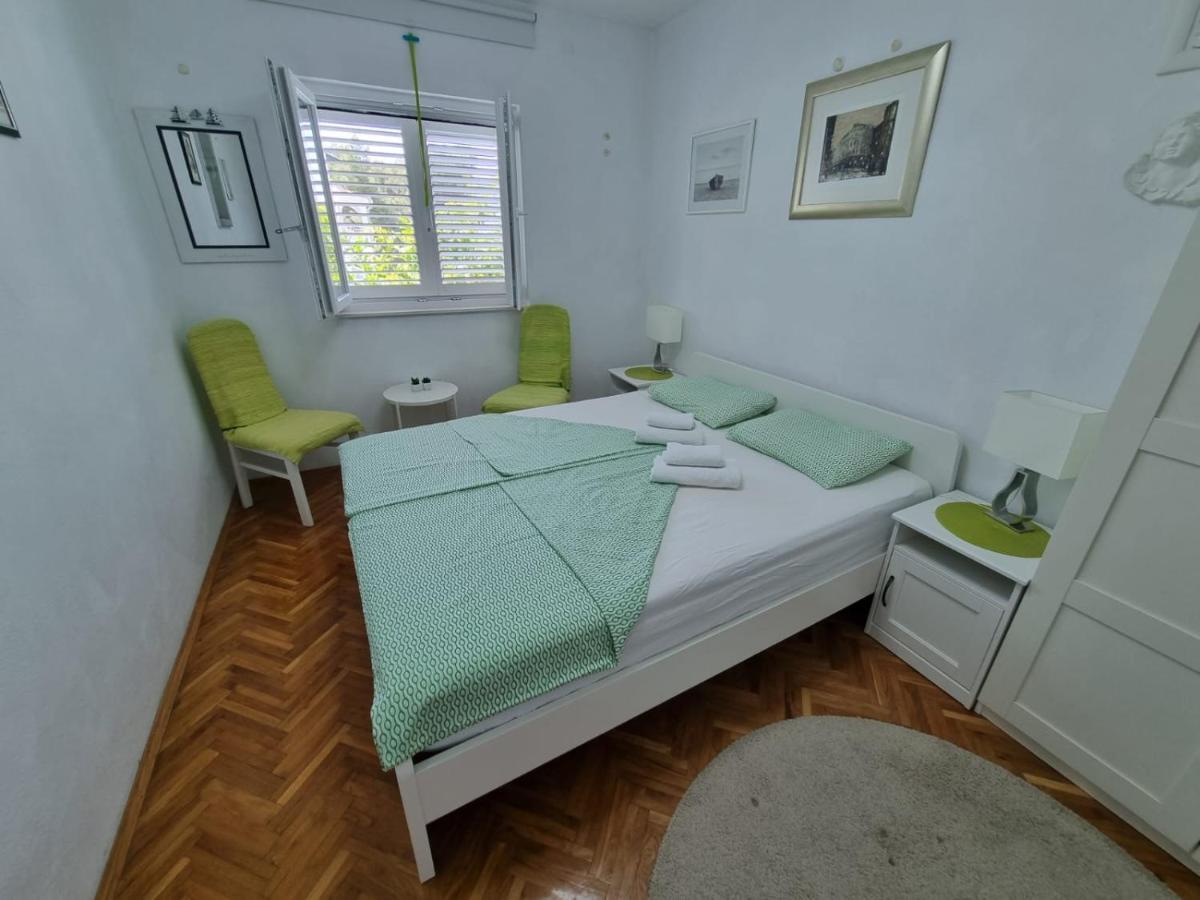 Apartment Mastrinka By The Sea -10M Trogir Buitenkant foto