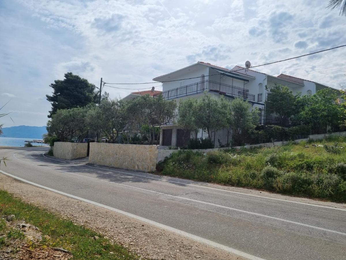 Apartment Mastrinka By The Sea -10M Trogir Buitenkant foto
